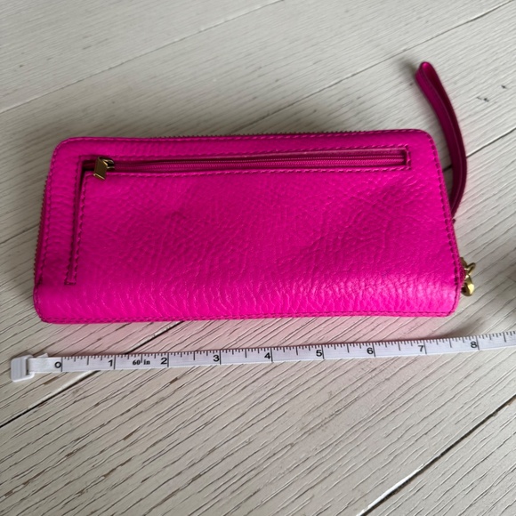 Brand New Without Tags - Fossil Pebble Leather Women's Wallet - Picture 3 of 5